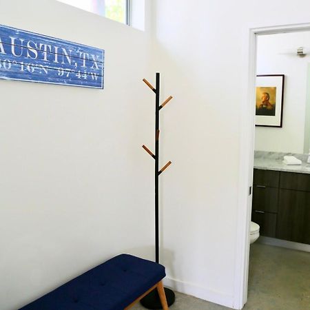 Stunning Modern Home W Pool & Hot Tub In Dt Austin Eksteriør bilde