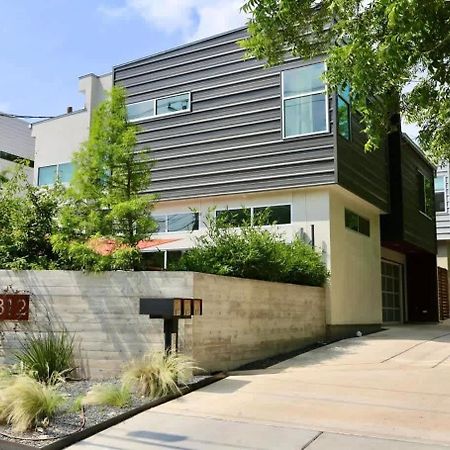 Stunning Modern Home W Pool & Hot Tub In Dt Austin Eksteriør bilde