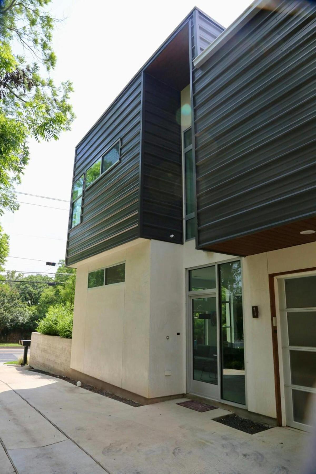 Stunning Modern Home W Pool & Hot Tub In Dt Austin Eksteriør bilde
