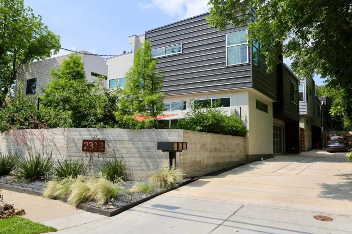 Stunning Modern Home W Pool & Hot Tub In Dt Austin Eksteriør bilde