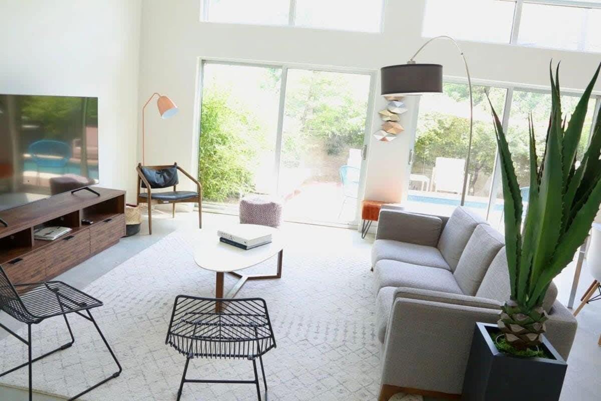 Stunning Modern Home W Pool & Hot Tub In Dt Austin Eksteriør bilde